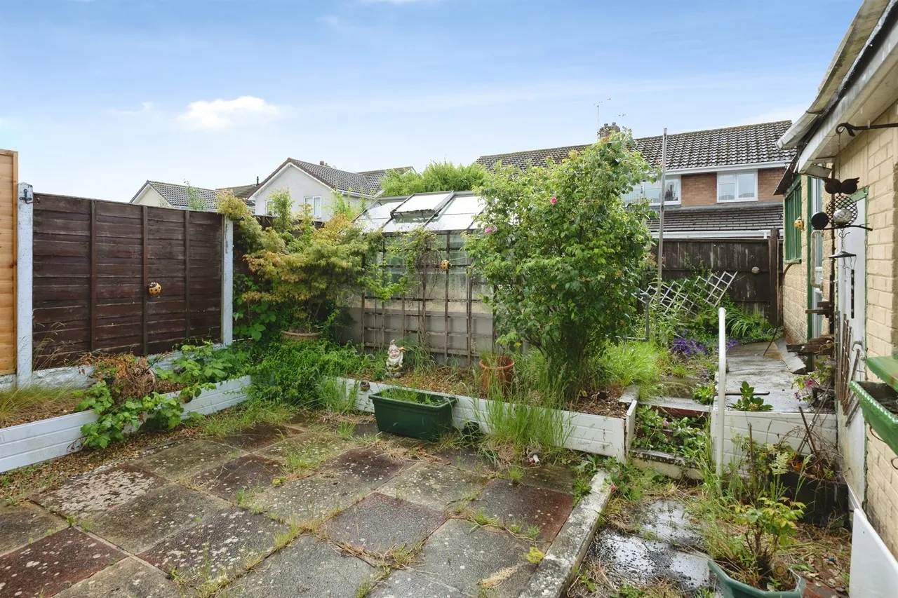 Tennyson Road, Caldicot, NP26, photo 26