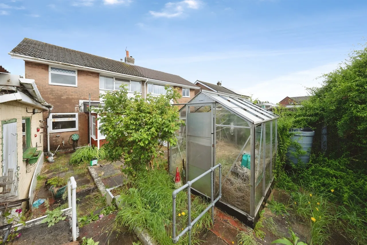 Tennyson Road, Caldicot, NP26, photo 28
