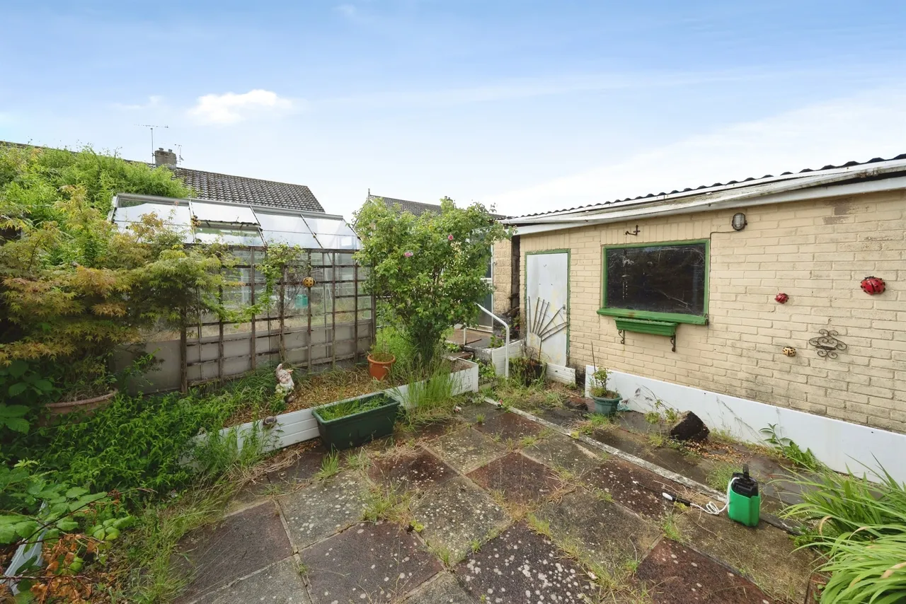 Tennyson Road, Caldicot, NP26, photo 27