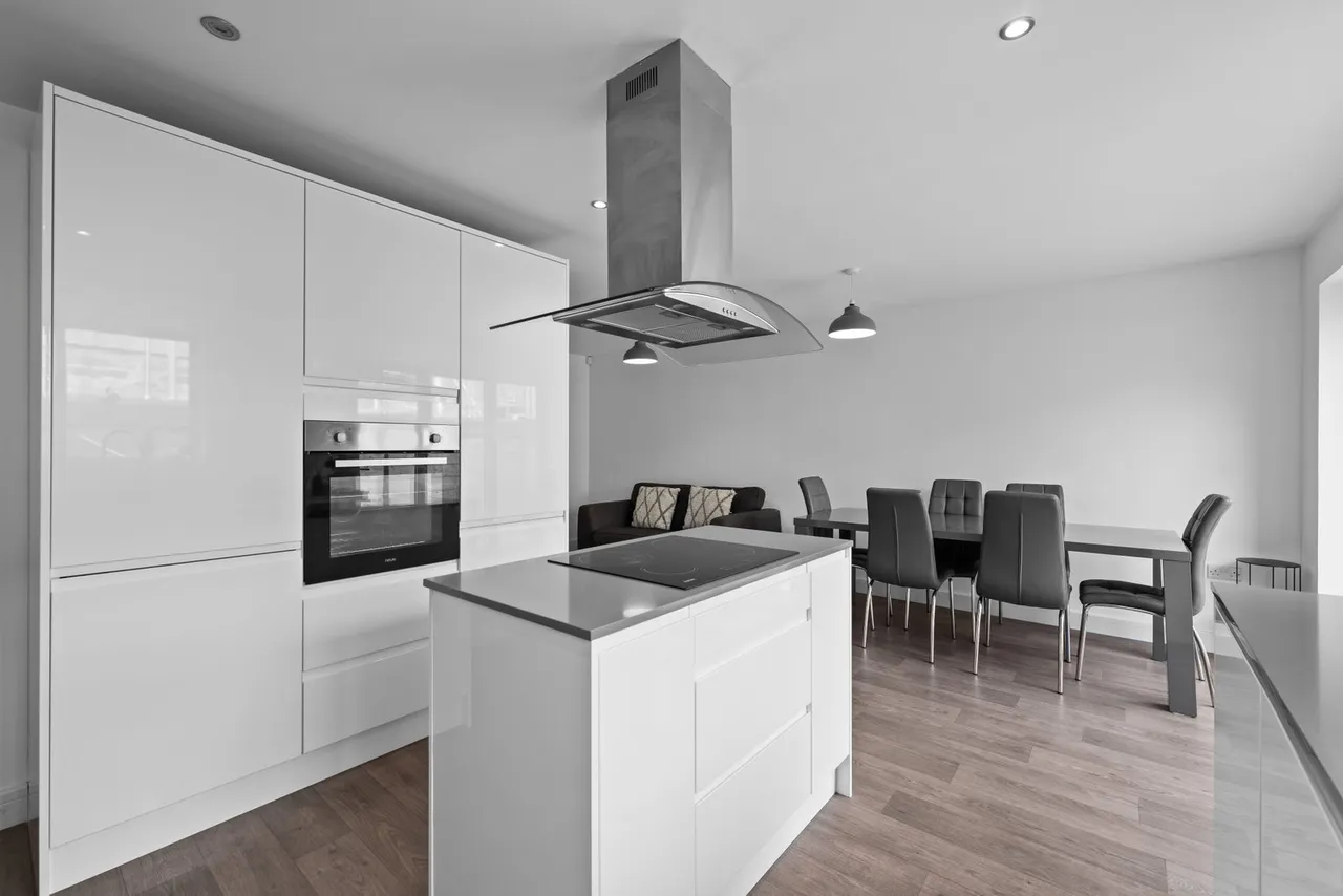 The Lower Limes, Worsbrough, S70, photo 5
