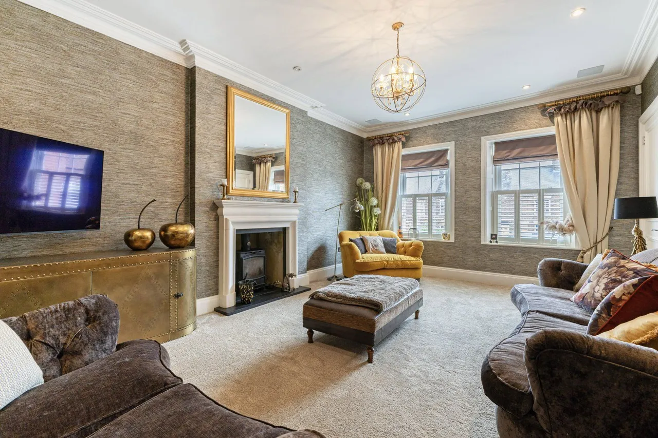 West Street, Lilley, Hertfordshire, LU2 8LH, photo 2