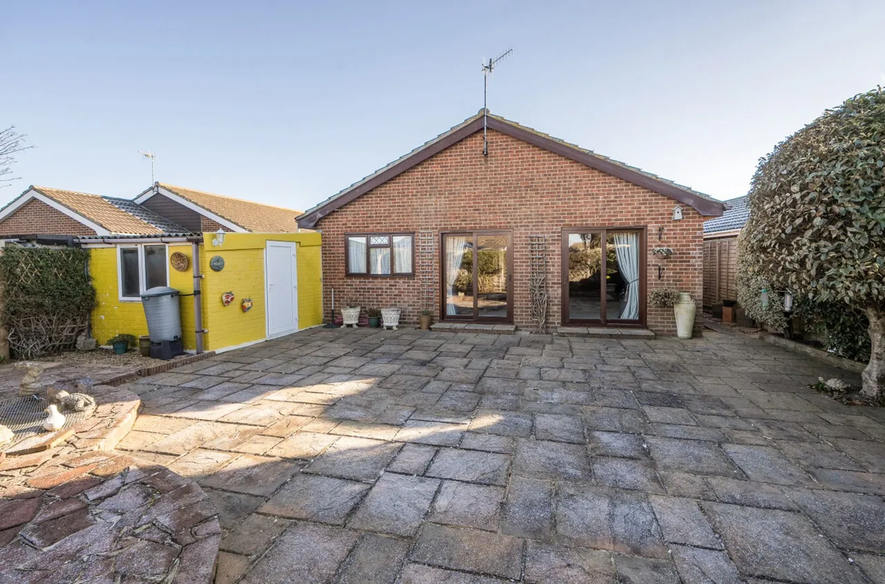 Roundstone Way, Selsey, PO20, photo 13