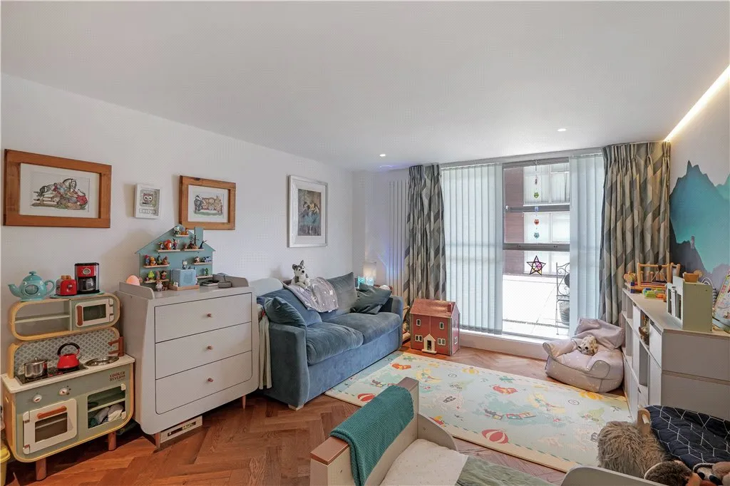 Renforth Street, London, SE16, photo 18