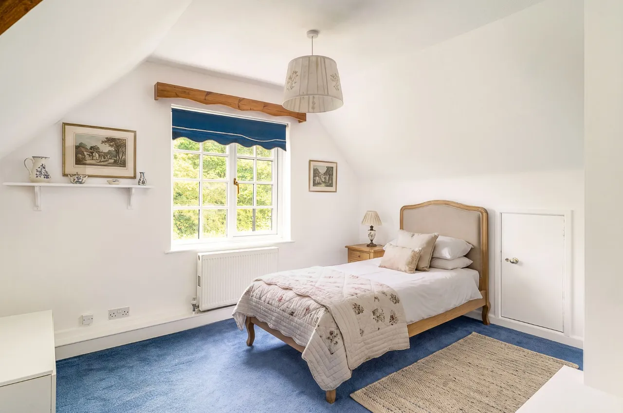 Millgreen Lane, Thatcham, RG19, photo 13