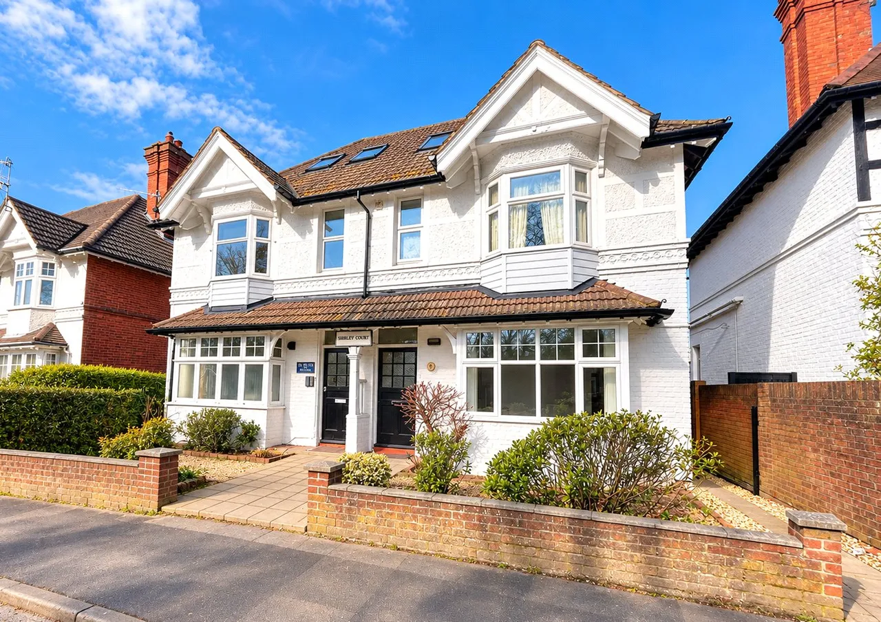 flat for sale, York Road, Guildford, GU1
