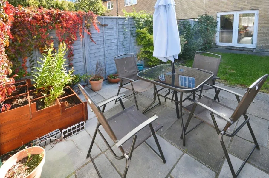 with 2 bedrooms in Bishop's Stortford, CM23, photo 11
