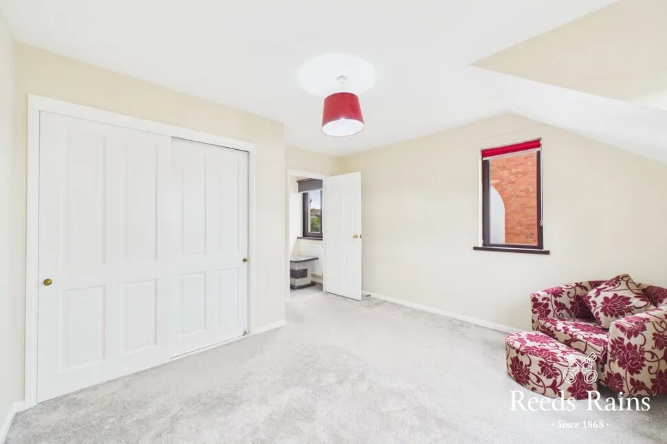 Knocklofty Court, Belfast, BT4, photo 9