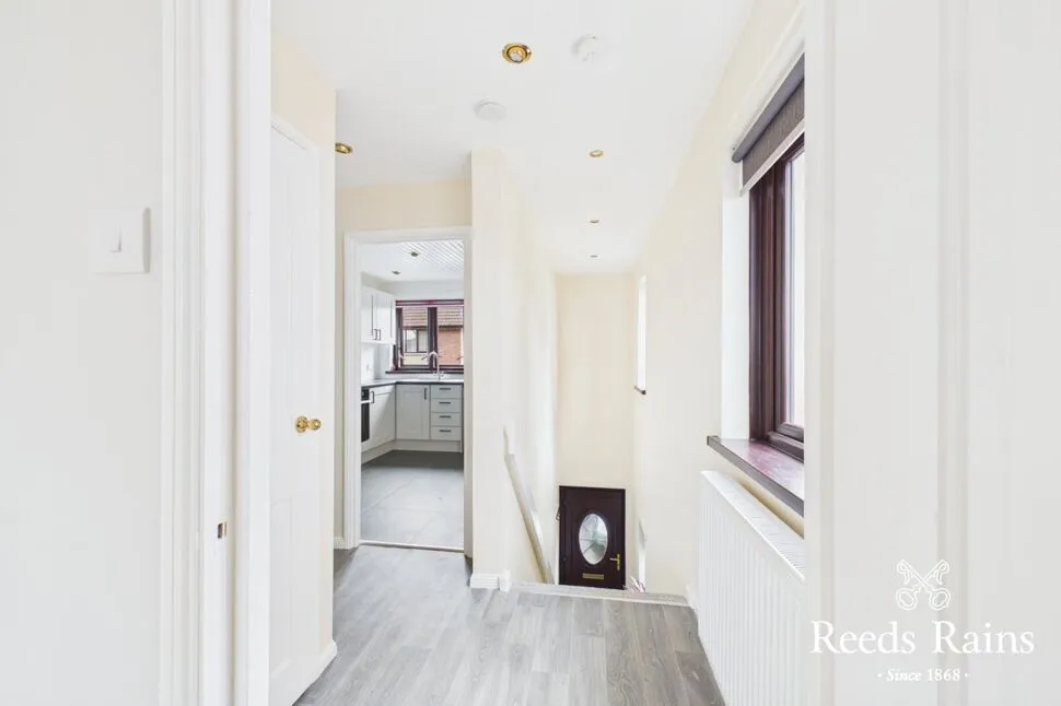 Knocklofty Court, Belfast, BT4, photo 11