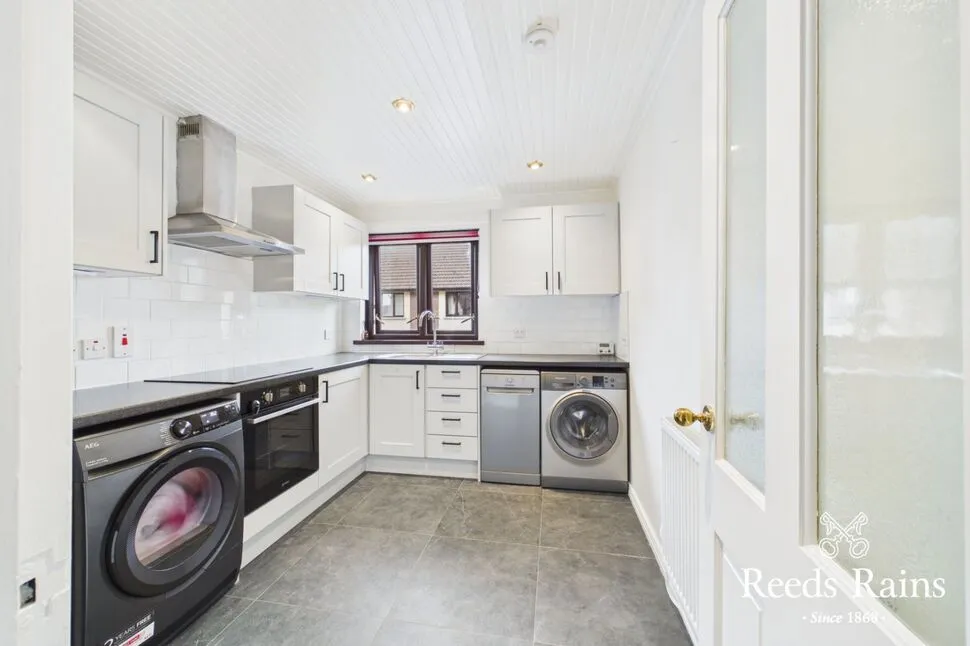 Knocklofty Court, Belfast, BT4, photo 3