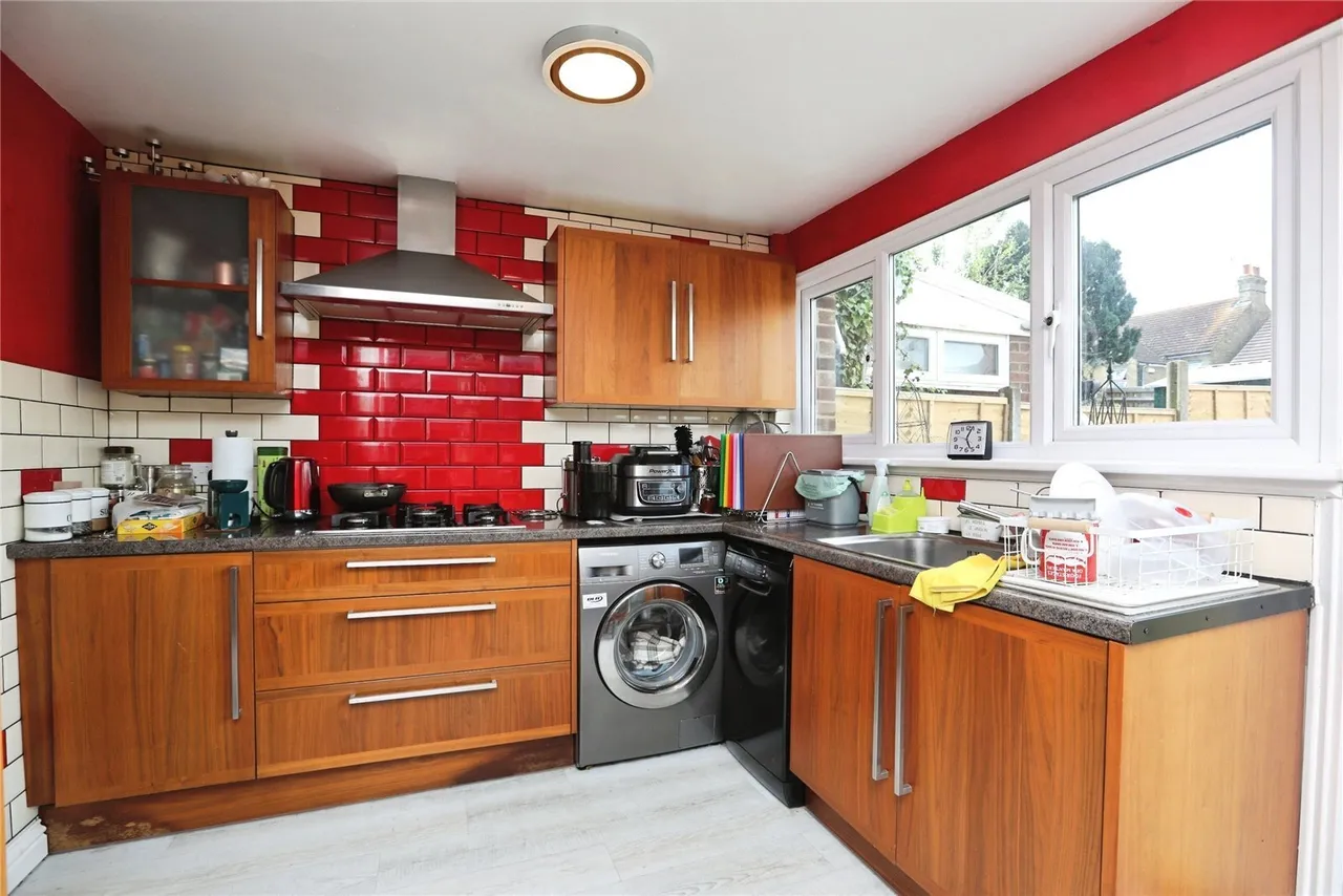 All Saints Road, Sittingbourne, Kent, ME10, photo 4