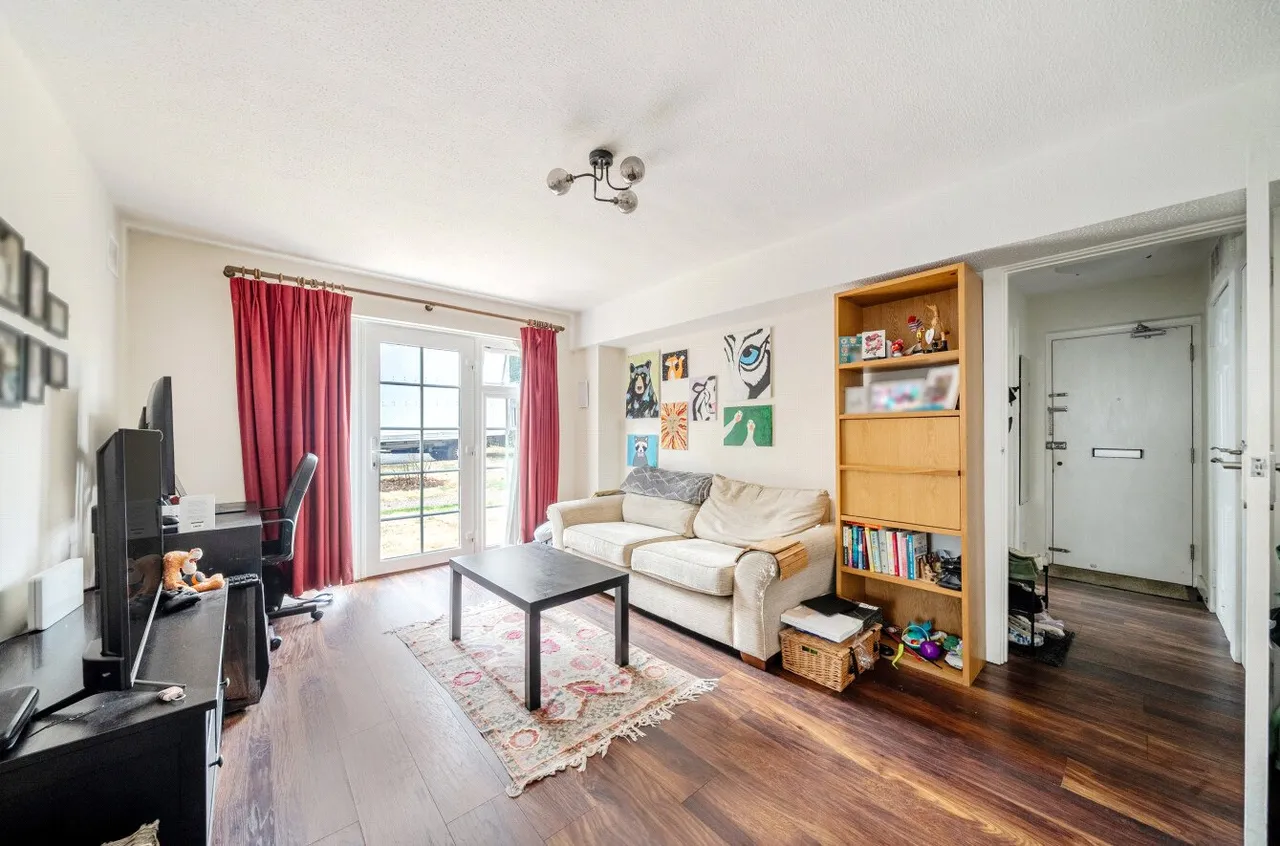 Lower Edgeborough Road, Guildford, GU1, photo 11