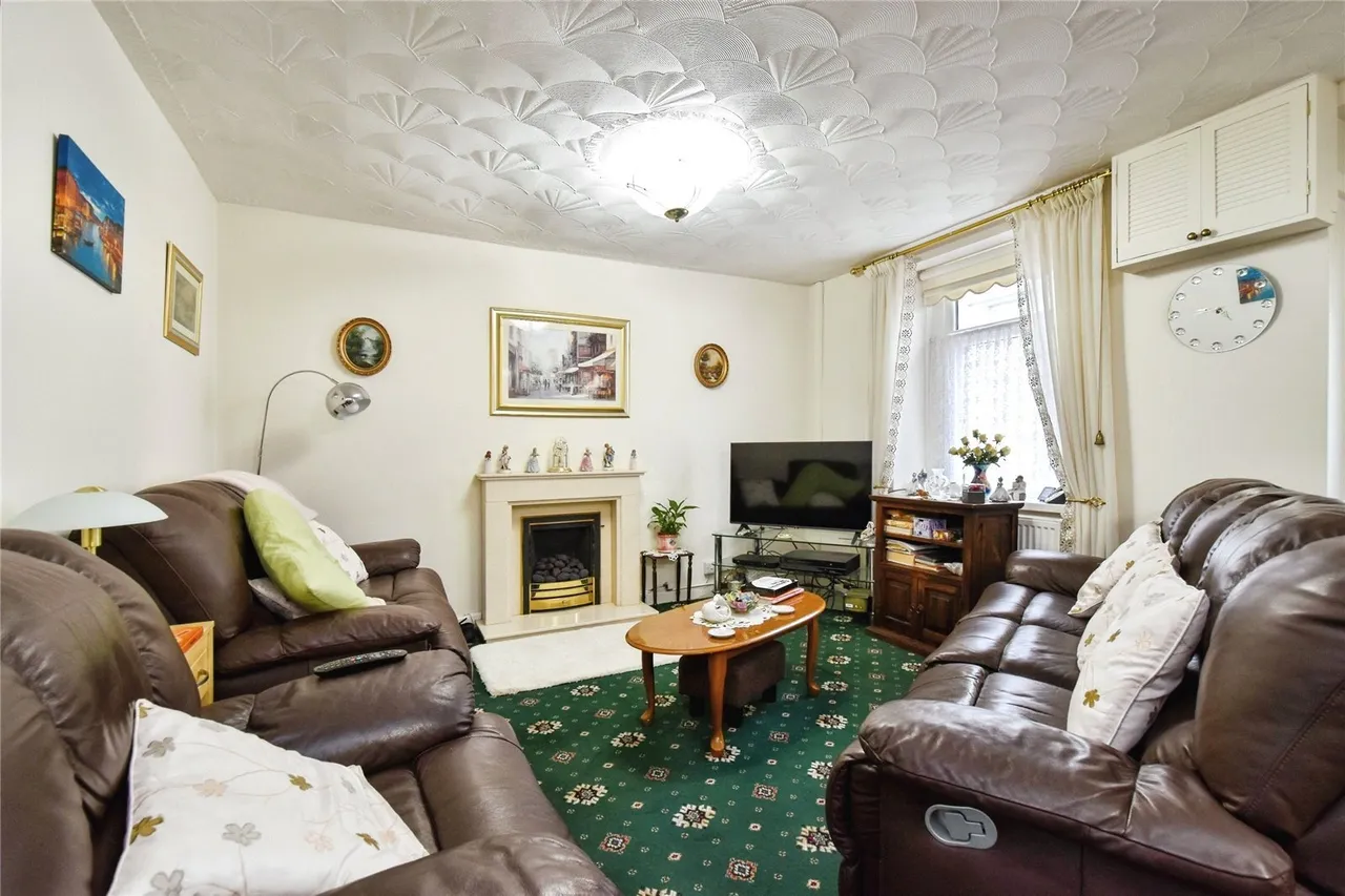 Orchard Street, Pontardawe, SA8, photo 3