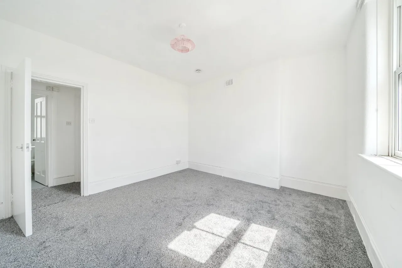 South Lambeth Road, Oval, London, SW8, photo 5