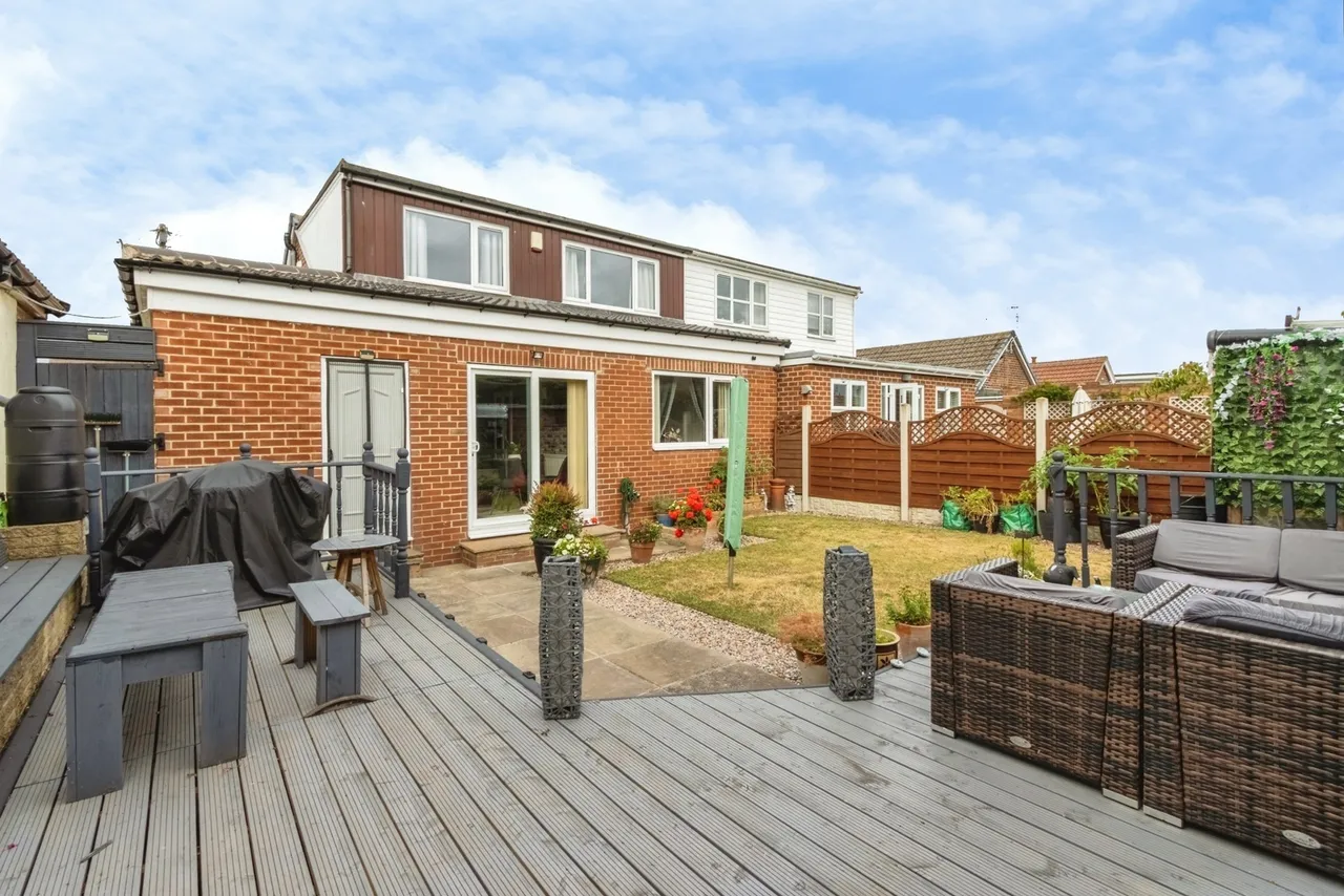 Orchard Drive, WAKEFIELD, West Yorkshire, WF4, photo 17