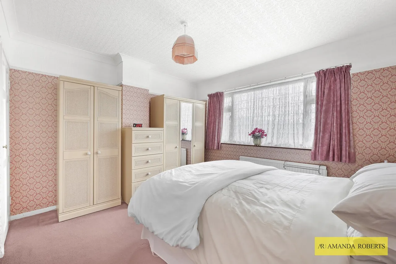Antlers Hill, London, photo 16