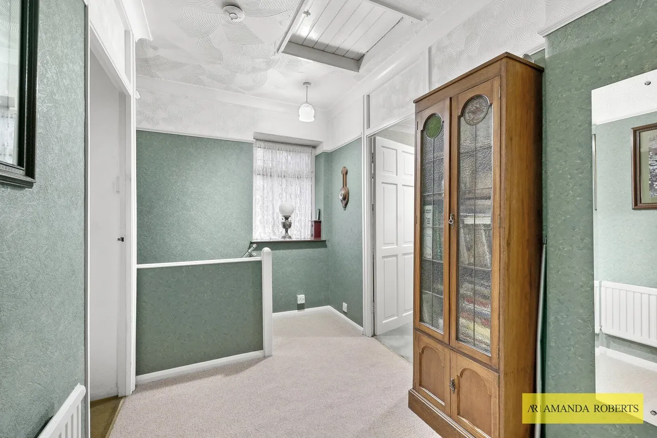 Antlers Hill, London, photo 13