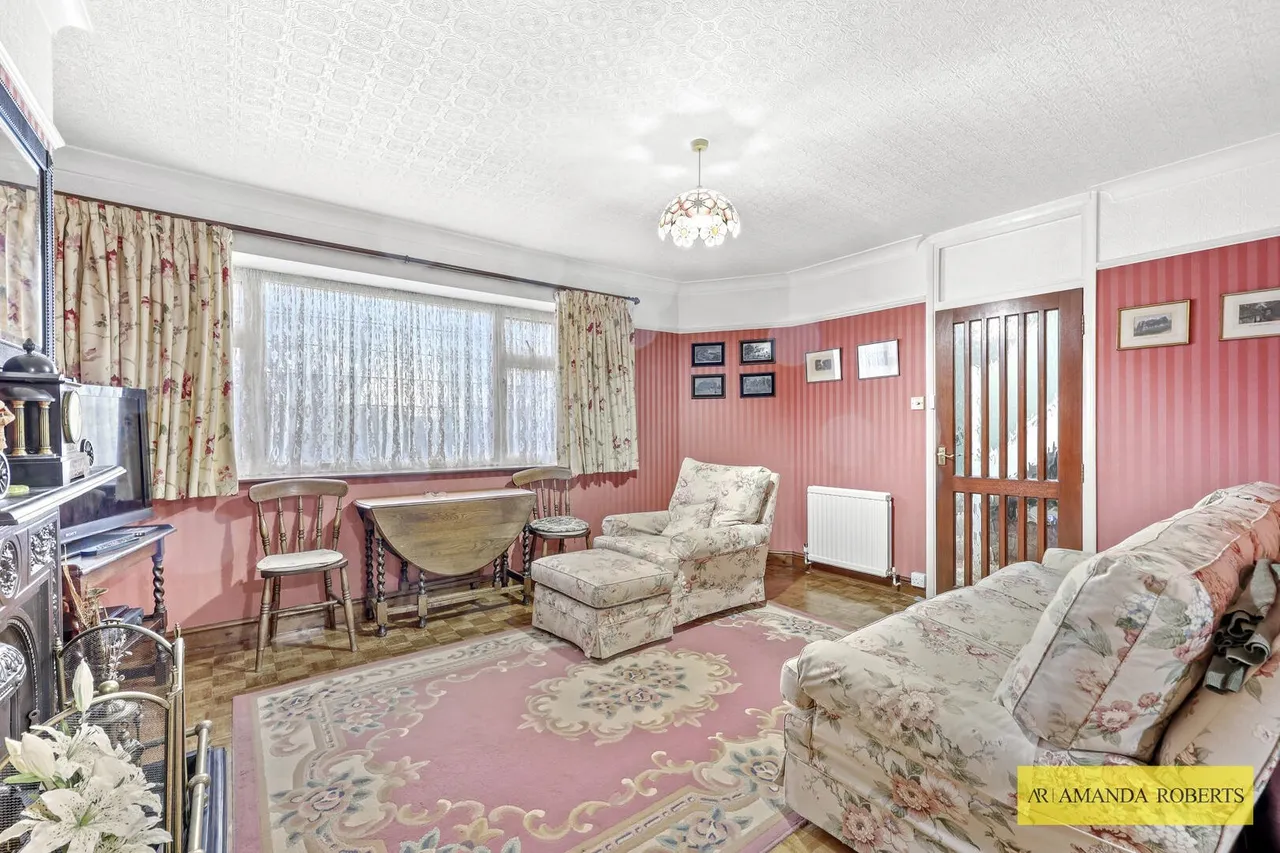 Antlers Hill, London, photo 12