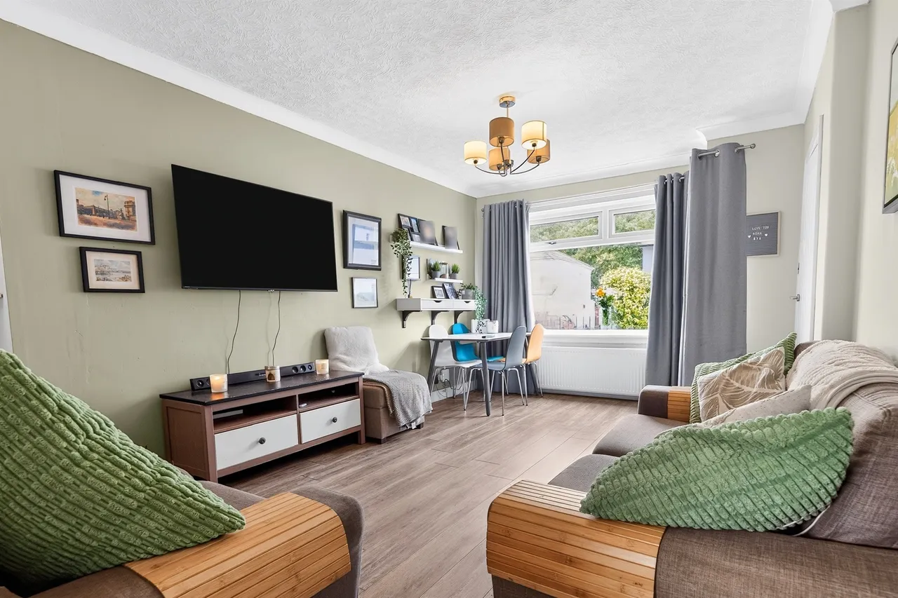 Douglas Avenue, Elderslie, Johnstone, photo 4