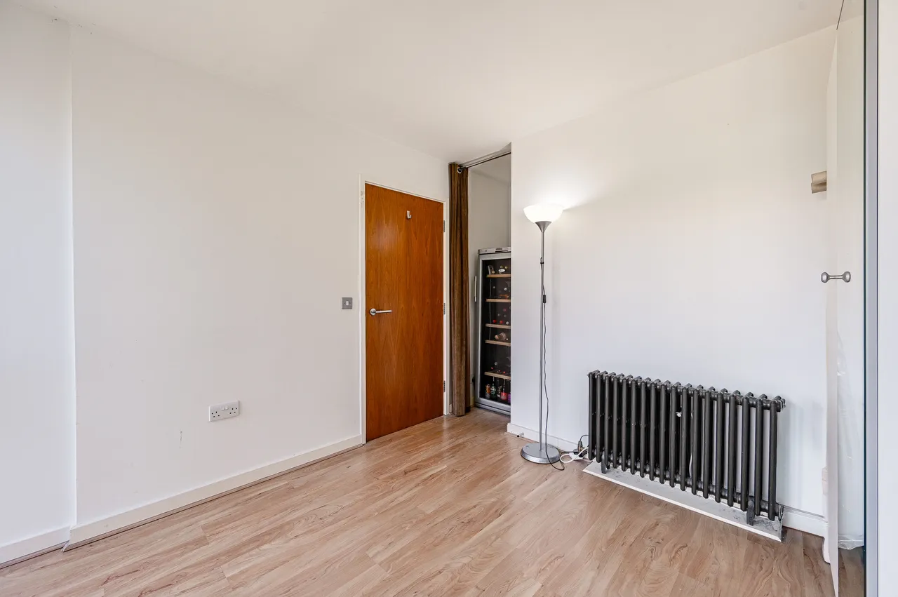 Apartment 56, Building 45, Hopton Road, London, photo 11