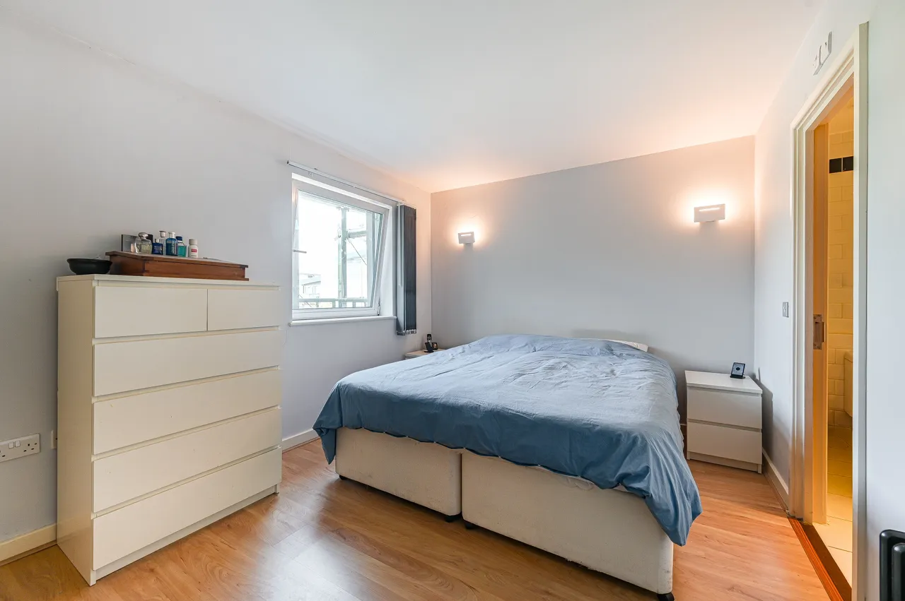 Apartment 56, Building 45, Hopton Road, London, photo 7