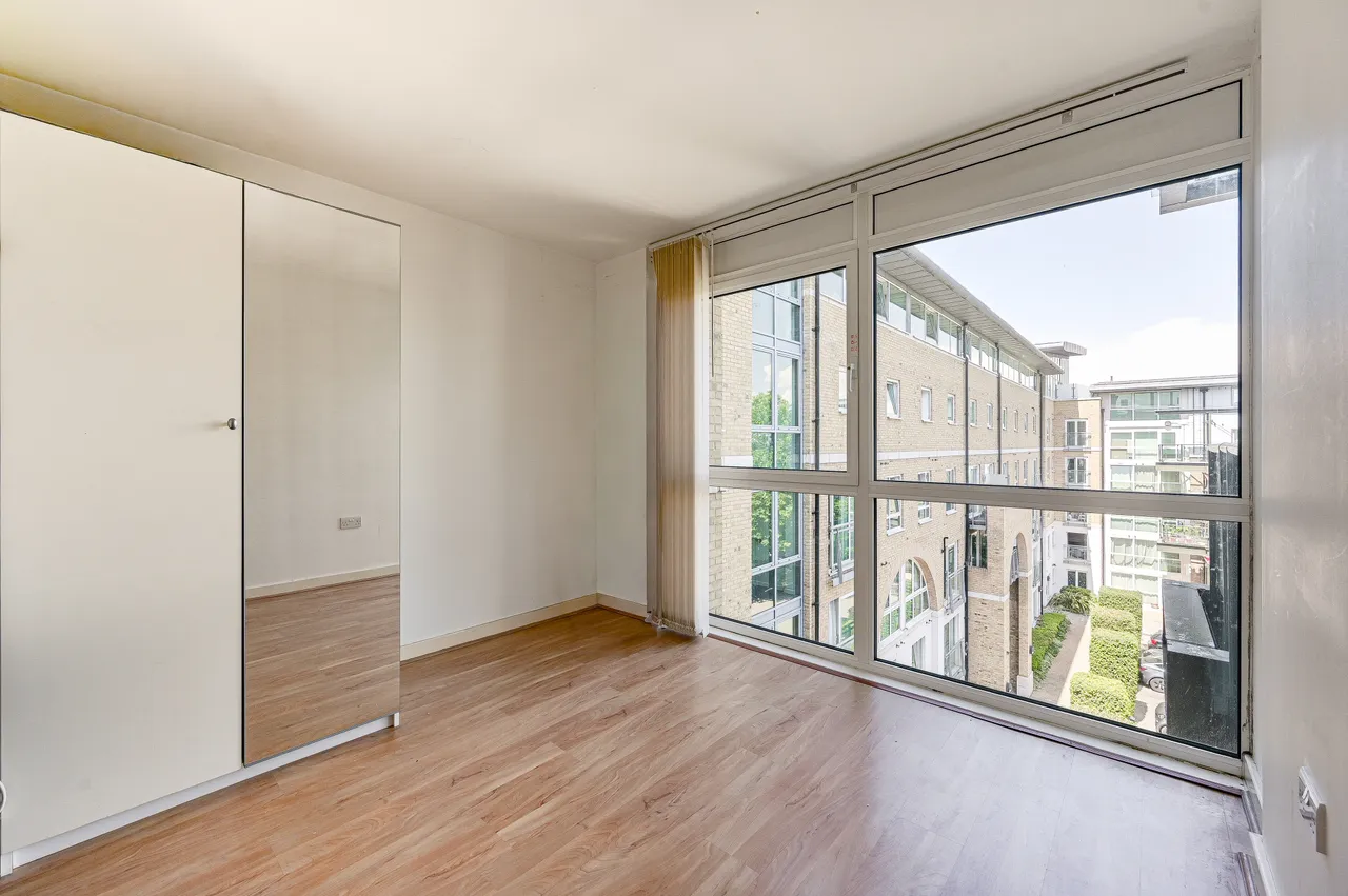 Apartment 56, Building 45, Hopton Road, London, photo 10