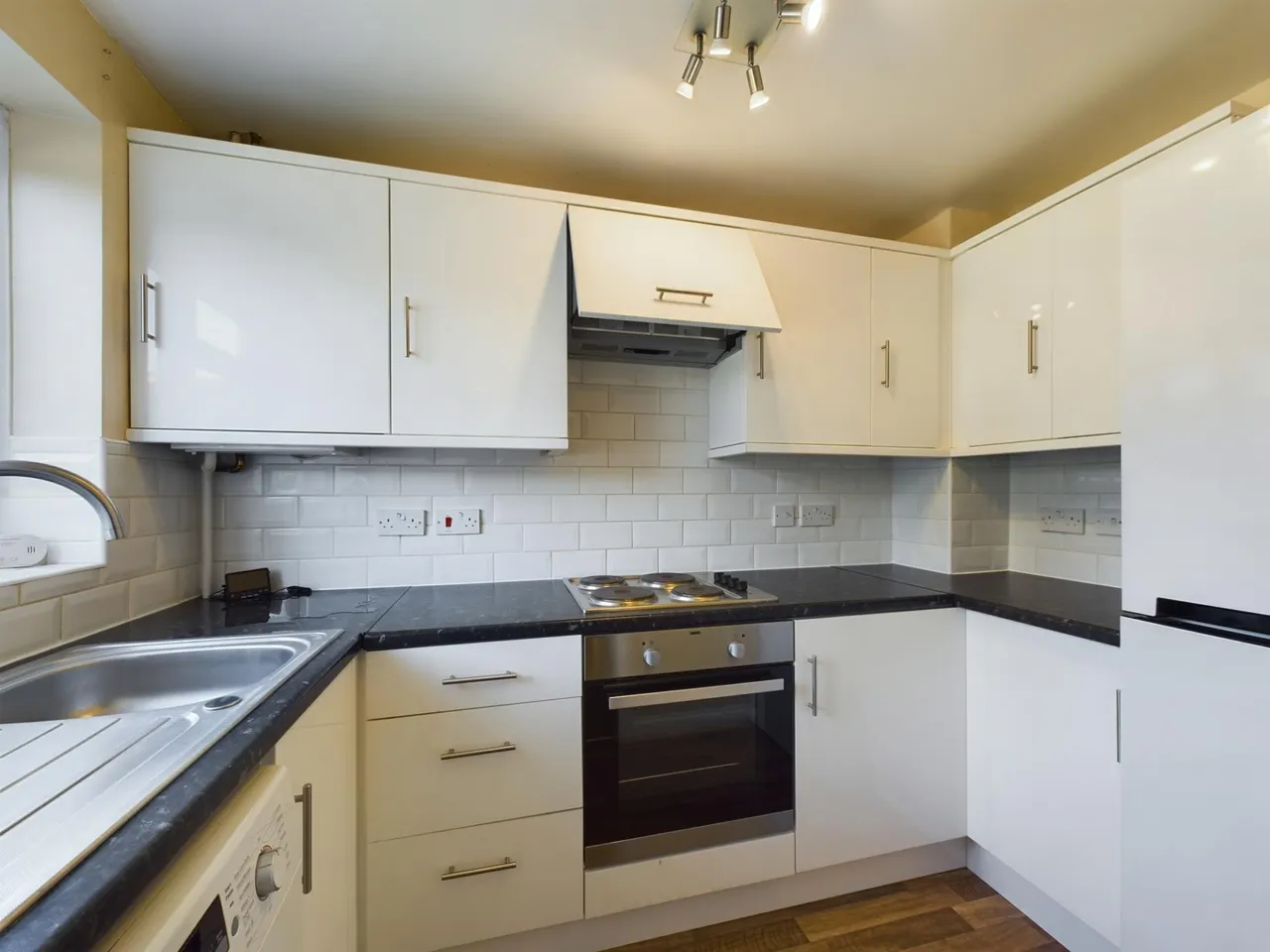 Compton Close, Hook, RG27, photo 3