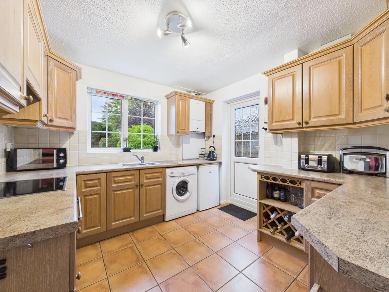 Ropley Close, Tadley, RG26, photo 6