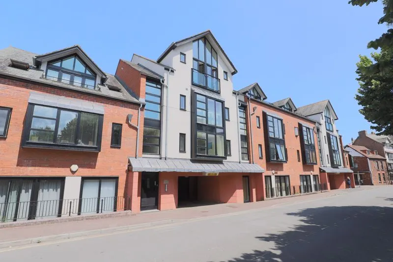 Tudor Street, Exeter, photo 7