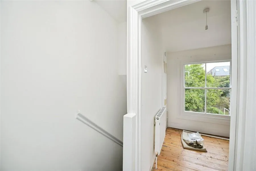 Claremont Road, London, E7, photo 17