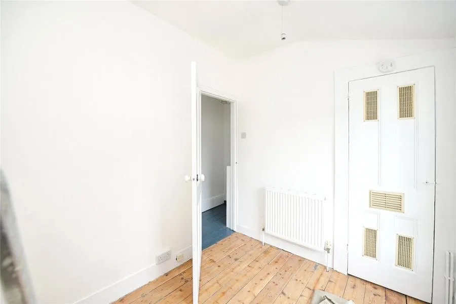 Claremont Road, London, E7, photo 6