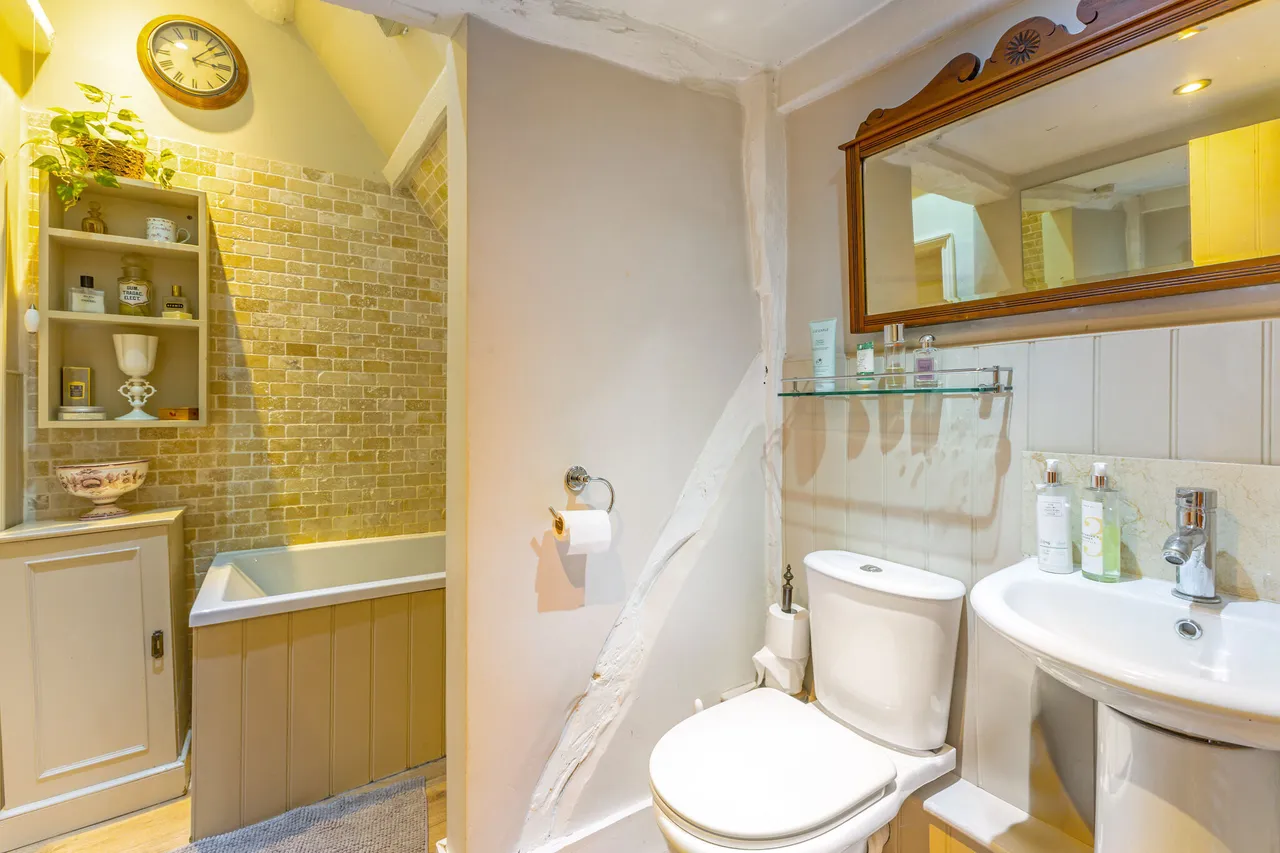 World's End, Newbury, RG20, photo 12
