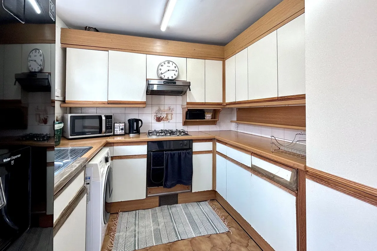 Birchdale Avenue, Cheadle, photo 4