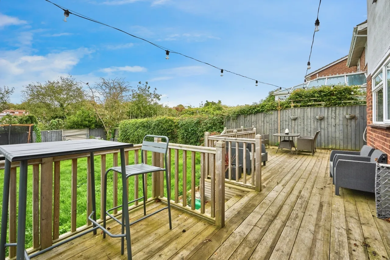 York Avenue, East Cowes, PO32, photo 13