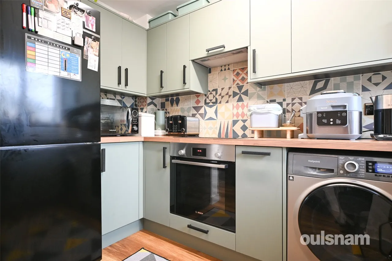 Waterways Drive, Oldbury, West Midlands, B69 2EX, photo 4