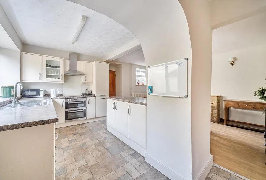 Thrupp Lane, Thrupp, GL5, photo 14