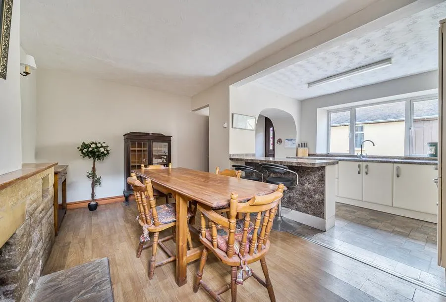 Thrupp Lane, Thrupp, GL5, photo 17
