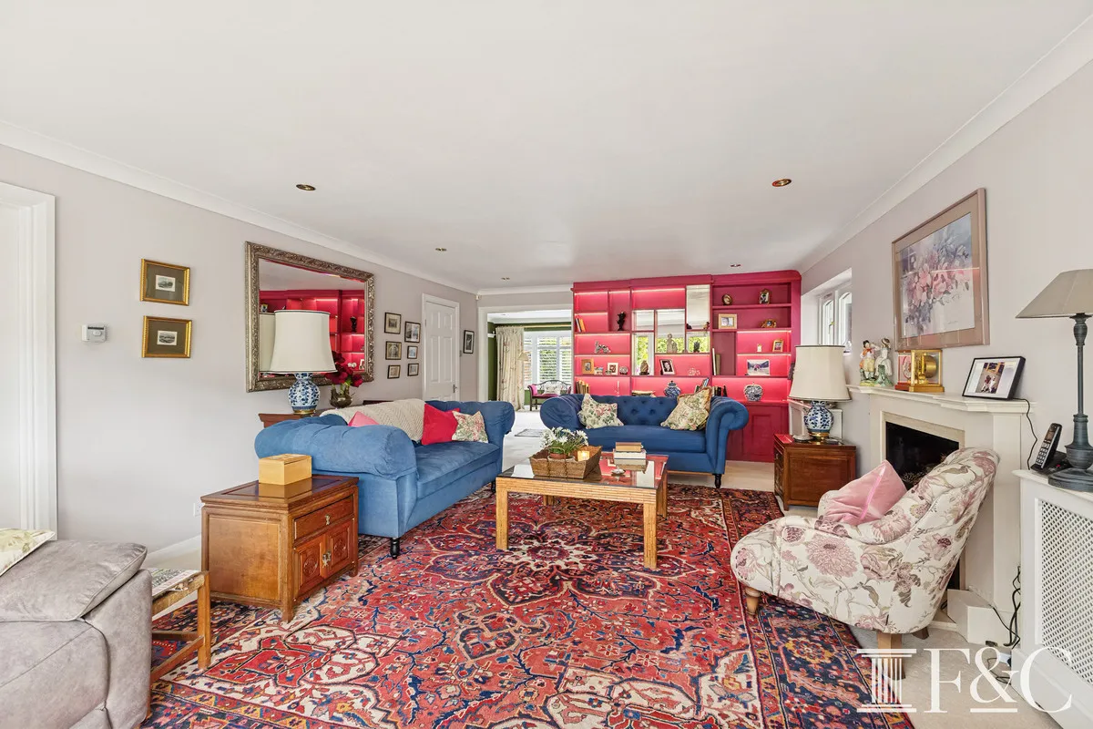 Earleswood, KT11, photo 6