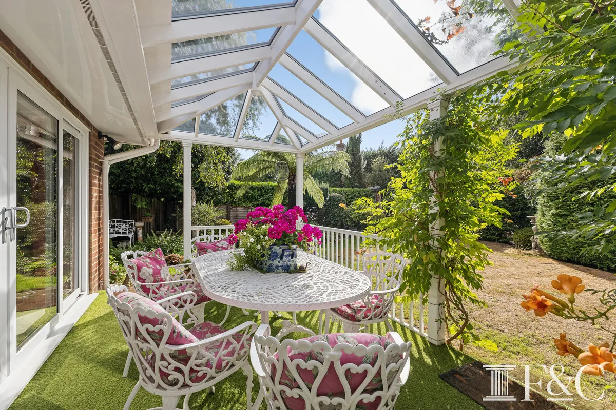 Earleswood, KT11, photo 8