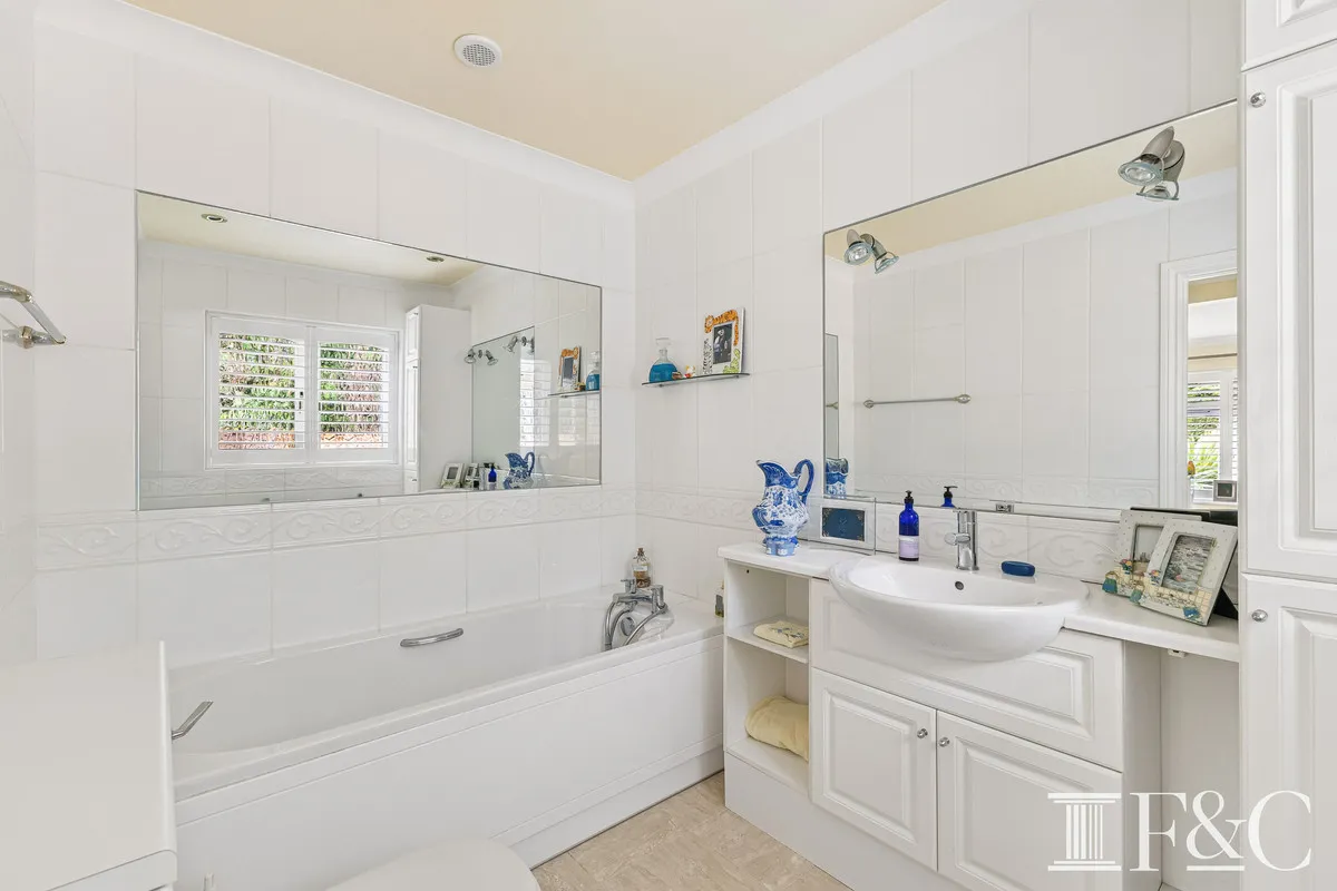 Earleswood, KT11, photo 11