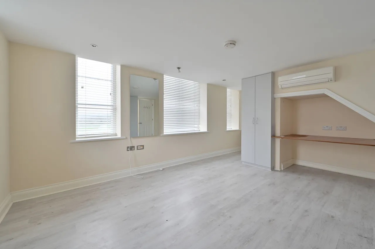 Flat 25, Jfk House, Bushey, photo 11