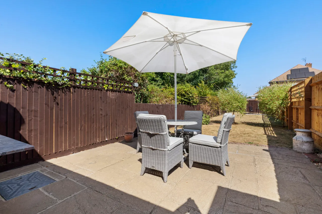 Risborough Road, Stoke Mandeville, HP22, photo 11