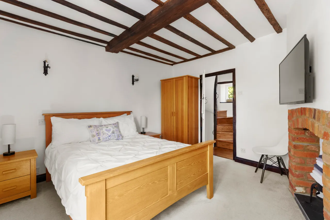 Risborough Road, Stoke Mandeville, HP22, photo 10
