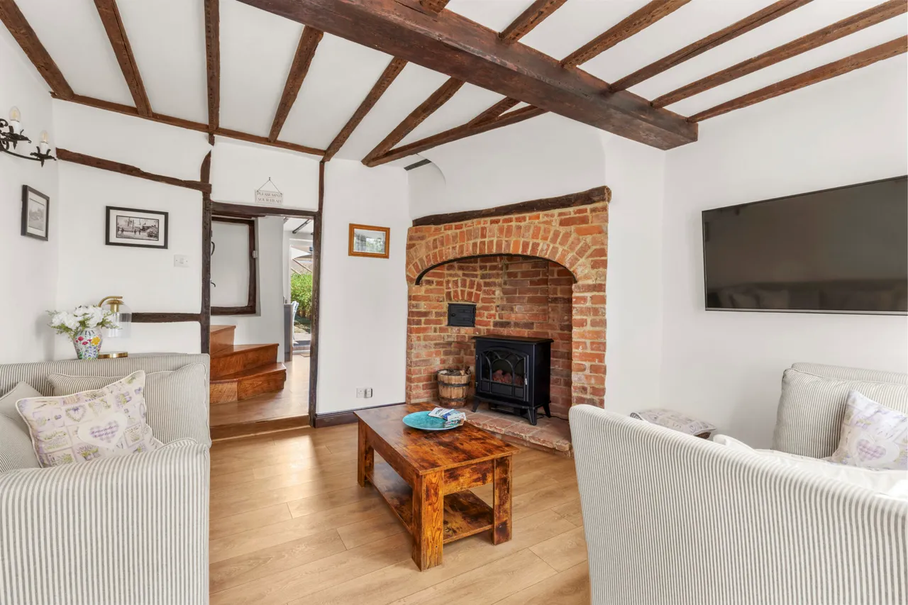 Risborough Road, Stoke Mandeville, HP22, photo 5