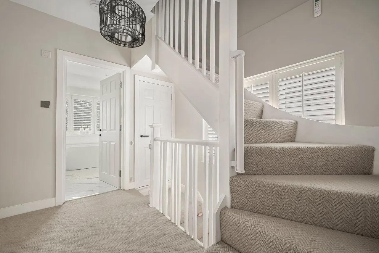 Southwood Road, New Eltham, photo 13
