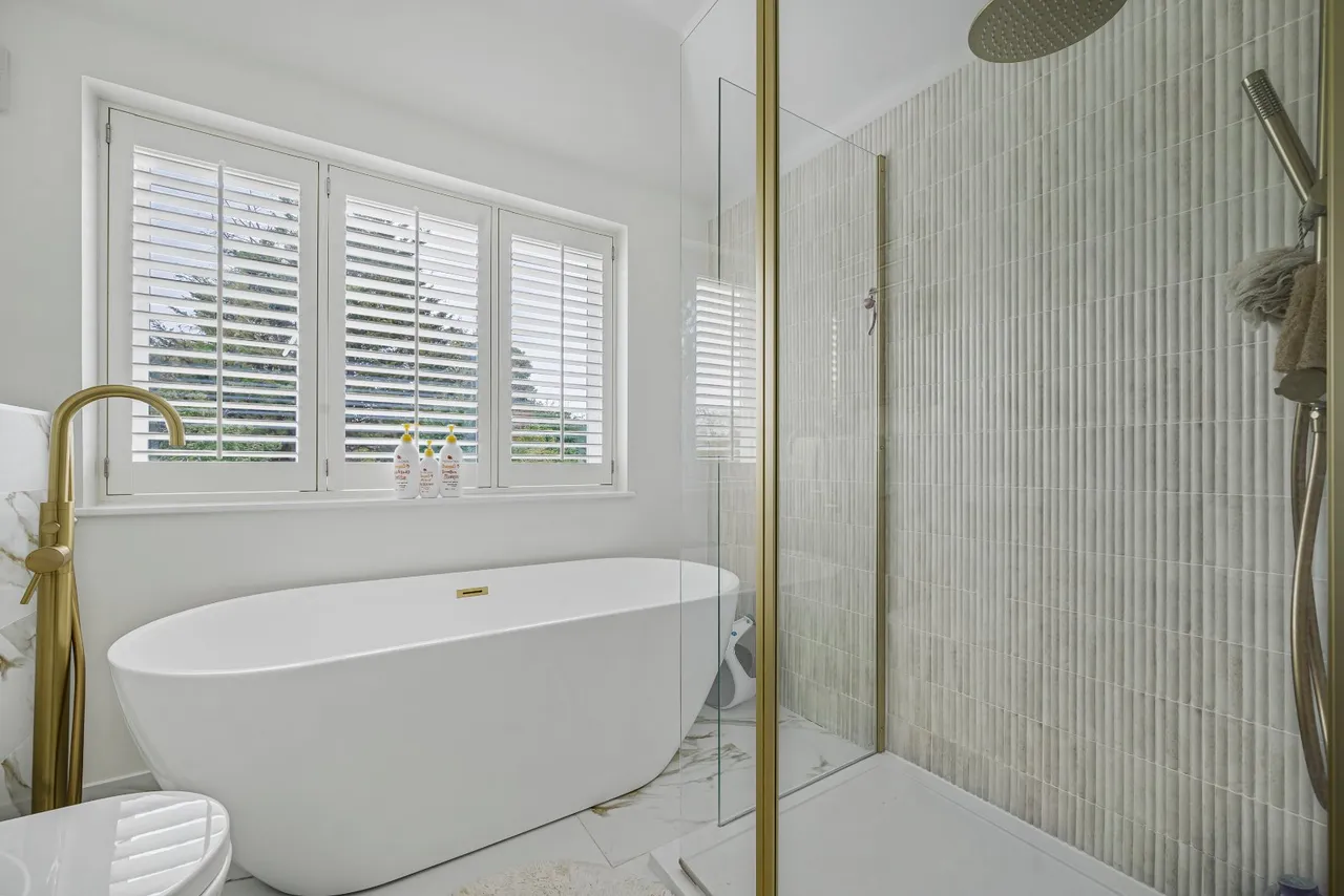 Southwood Road, New Eltham, photo 15