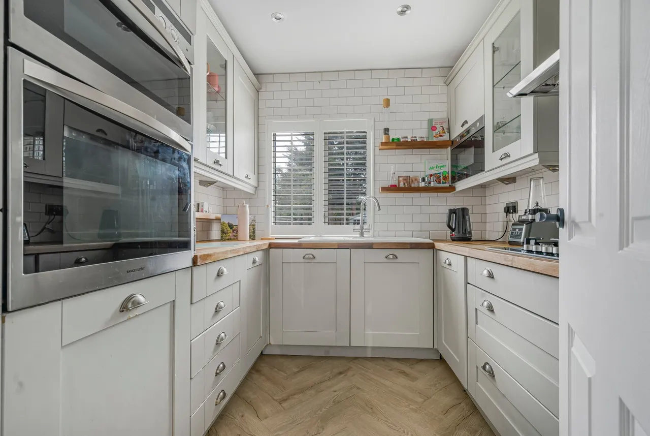 Southwood Road, New Eltham, photo 5