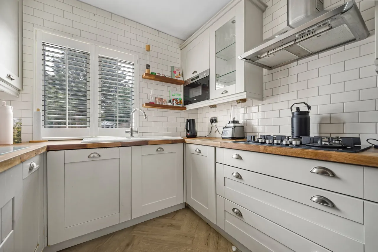 Southwood Road, New Eltham, photo 19