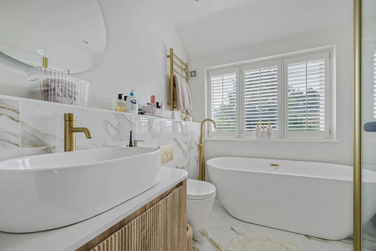 Southwood Road, New Eltham, photo 2