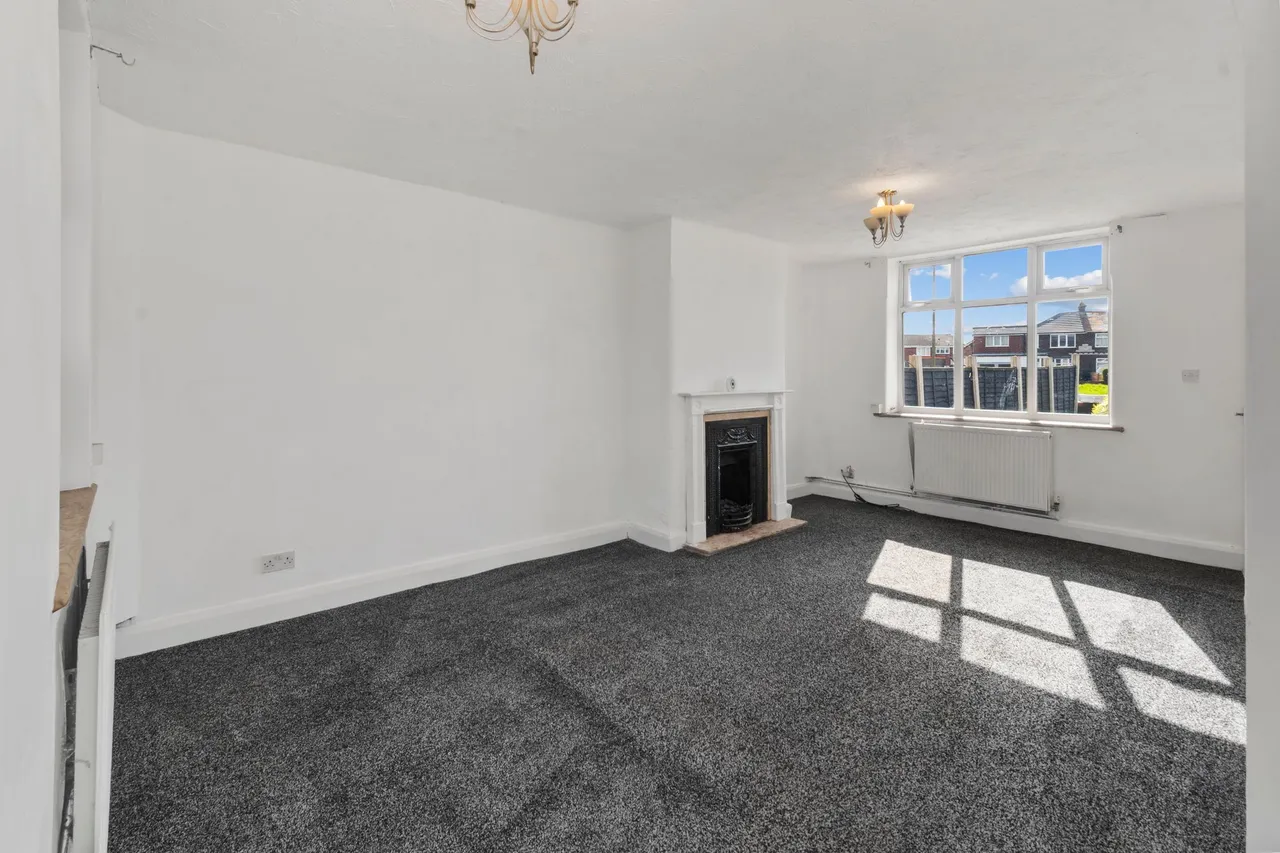 Ivy Road, Woolston, Warrington, Warrington, WA1 4DS, photo 2