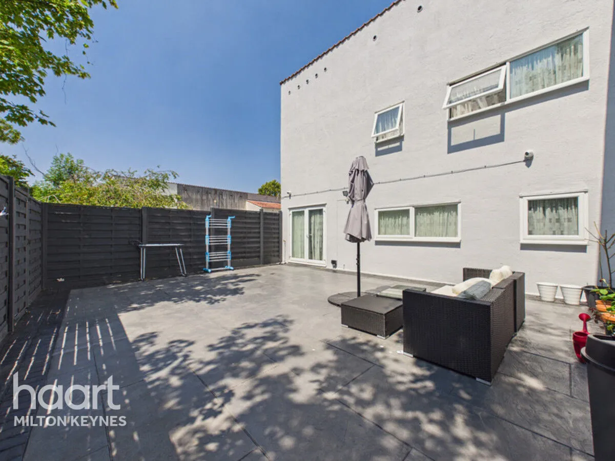 Smithergill Court, Milton Keynes, MK13, photo 19